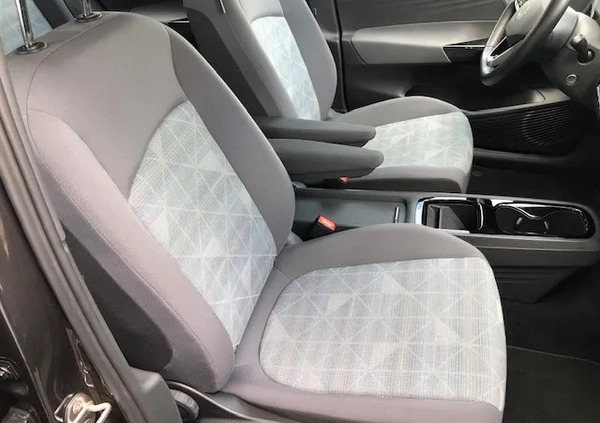 Volkswagen ID.3 cena 95700 przebieg: 54000, rok produkcji 2021 z Rymanów małe 781